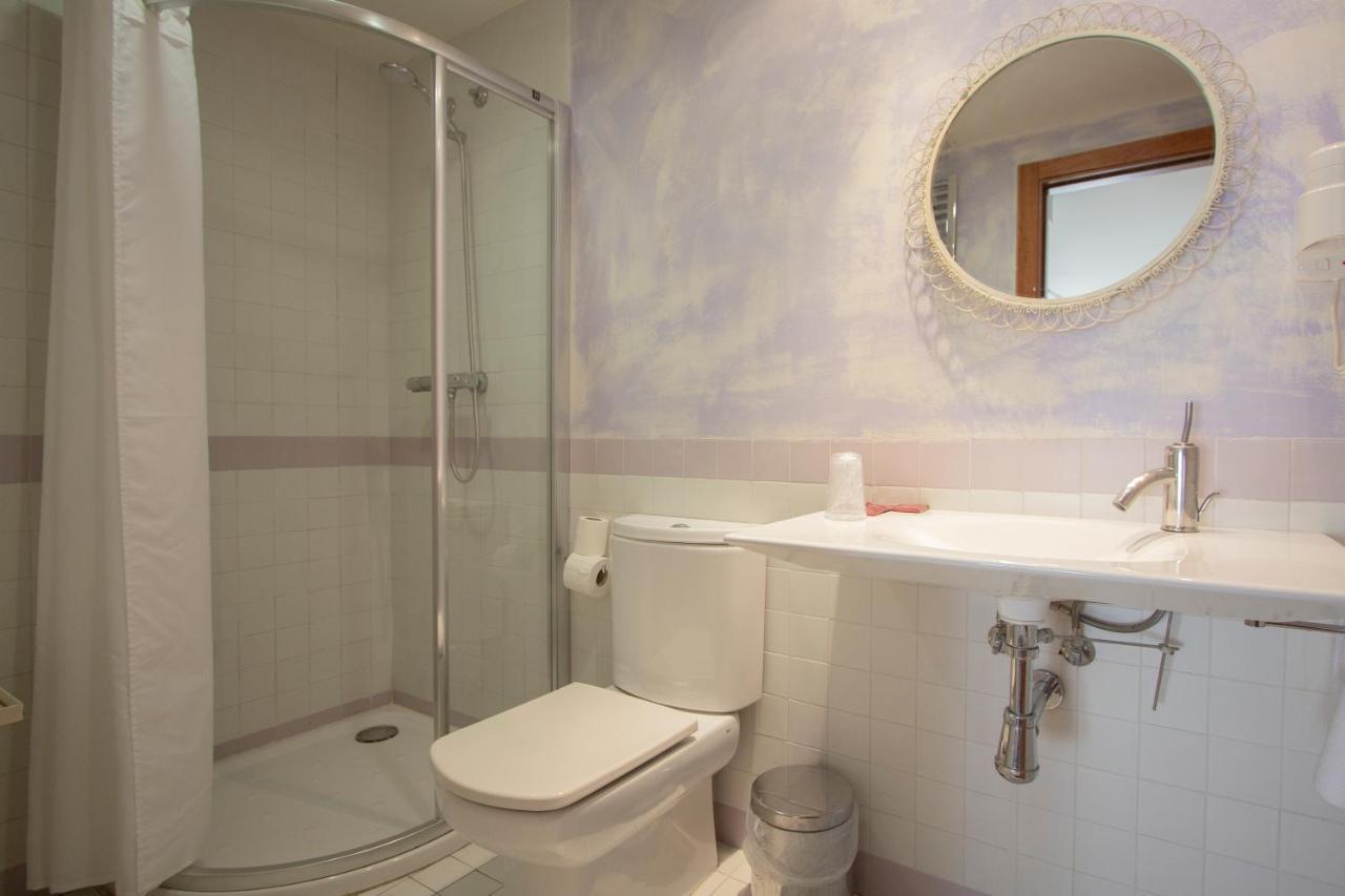 Hostal Los Canteros Golmayo Exteriér fotografie