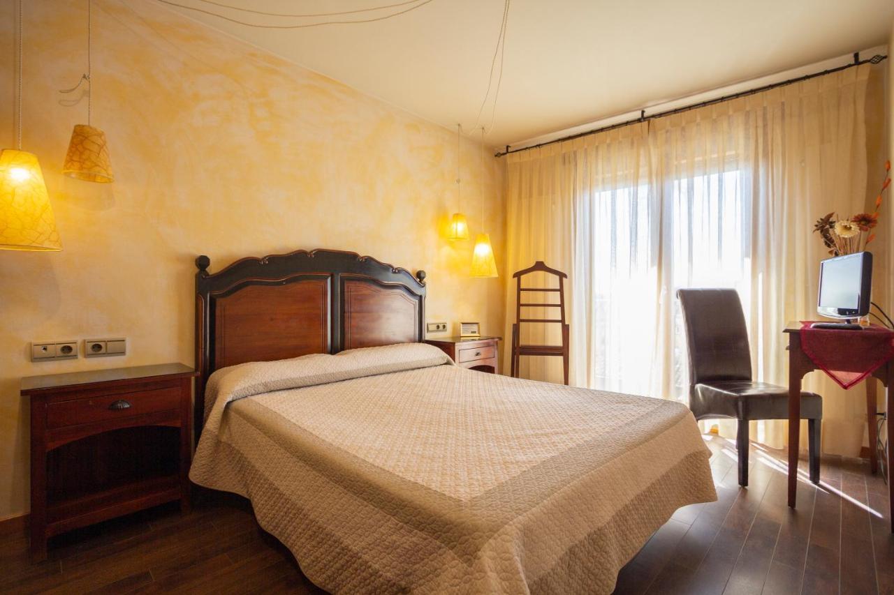 Hostal Los Canteros Golmayo Exteriér fotografie